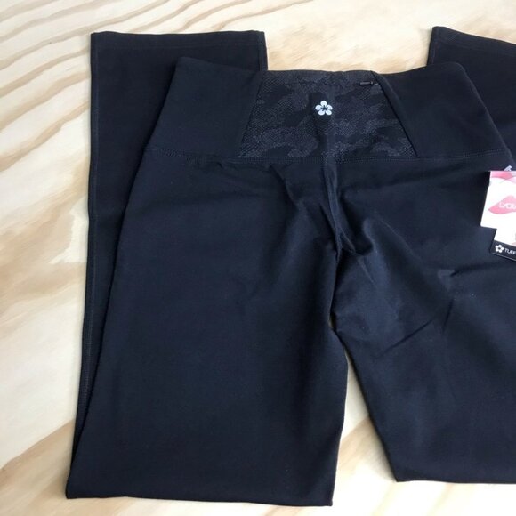 Tuff Athletics wide leg high rise  Ladies' leggings - Picture 6 of 15